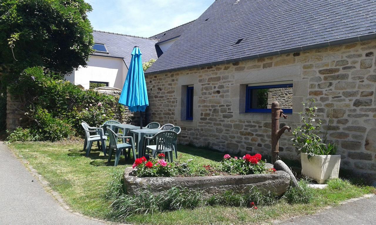 Hotel Restaurant Le Capricorne Pouldreuzic Exterior photo