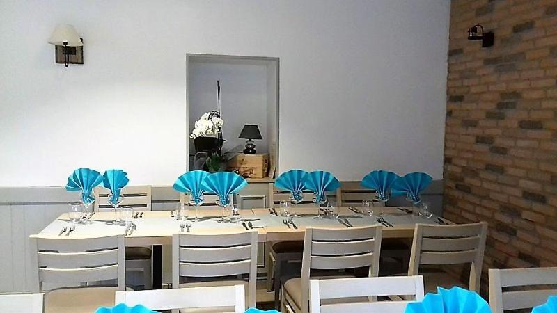 Hotel Restaurant Le Capricorne Pouldreuzic Exterior photo
